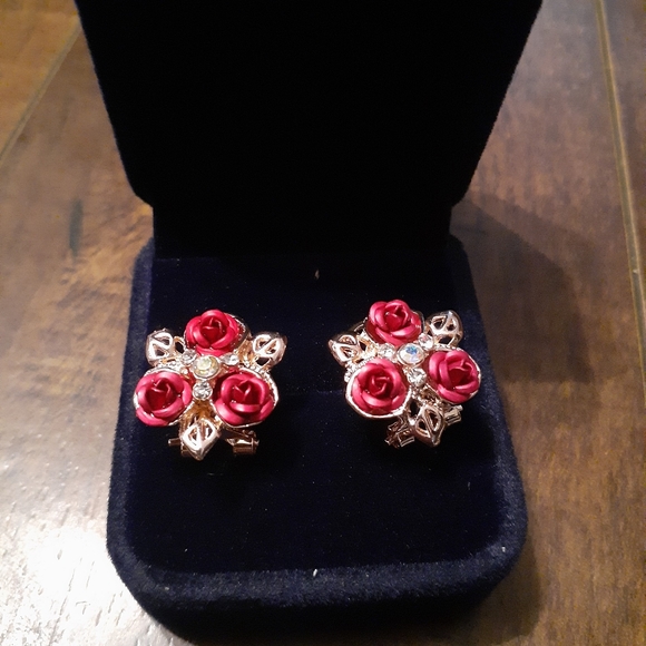 Hypoallergenic Earrings ( 5 pair Brand New ) - Picture 4 of 7